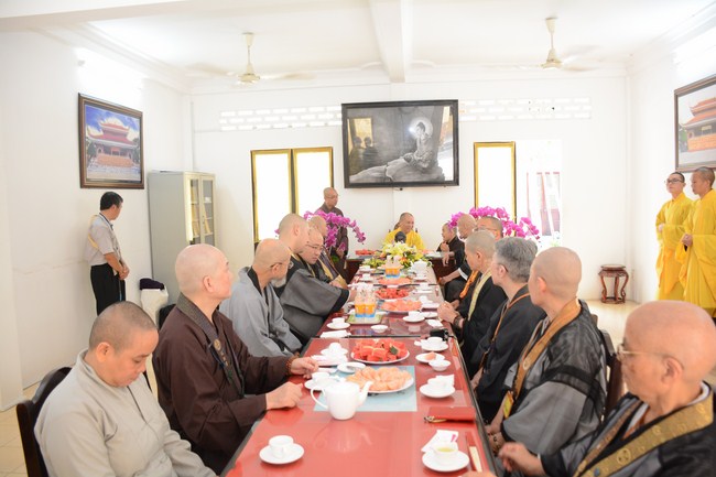 Japanese Pure Land Delegation visited Hoang Phap